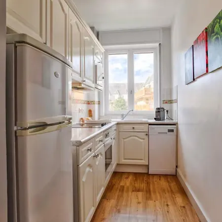 Urban Yourhosthelper * Deauville