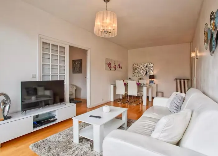 Urban Yourhosthelper Διαμέρισμα *